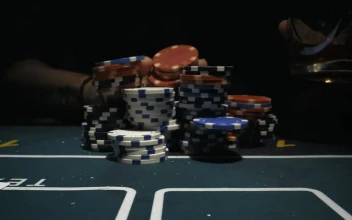 Video Stock Poker Player Knocking Down His Chips Free