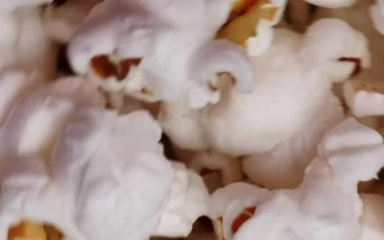 Video Stock Popcorn Spinning Close Up Free