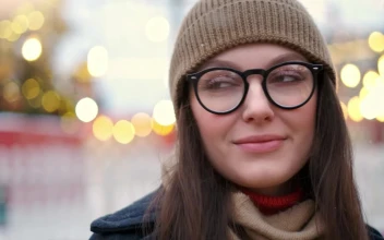 Video Stock Portrait Of A Woman At The Street On Christmas Free