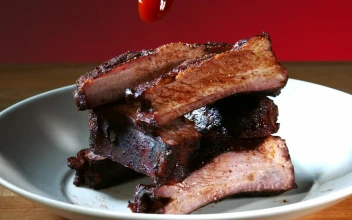 Video Stock Pouring Barbecue Sauce To Ribs On The Plate Free