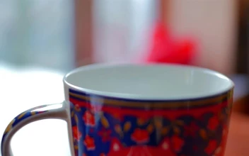 Video Stock Pouring Hot Water Into The Cup Free