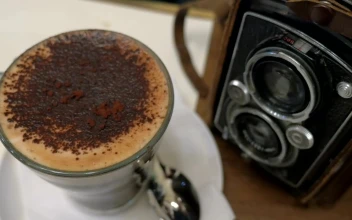 Video Stock Pouring Sugar Into A Hot Coffee Free