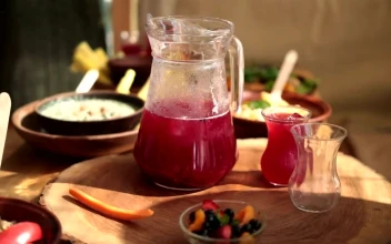 Video Stock Pouring Tea From A Pitcher Into A Glass Free