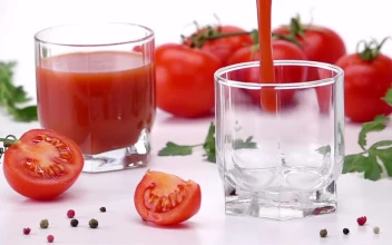 Video Stock Pouring Tomato Juice Into A Glass Free
