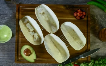 Video Stock Preparing Fish Tacos With Chilli Free