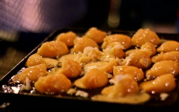 Video Stock Preparing Takoyaki In A Restaurant Free