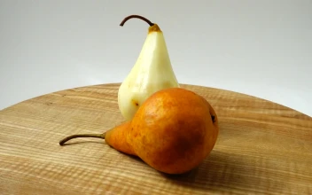Video Stock Presentation Of Pears Rotating On A Table Free