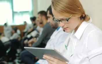 Video Stock Quickly Typing On A Tablet Free