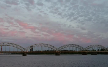 Video Stock Railway Bridge In A Pink Sunset Free