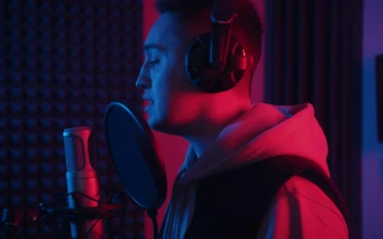 Video Stock Rap Singer Records A Song In A Studio Free