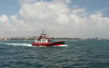 Free Stock Video Sailing On The Bosphorus River In Turkey