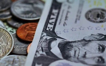 Free Stock Video Scrambled American Coins And Bills Seen Very Close