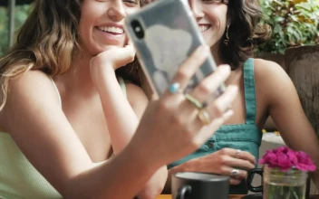 Free Stock Video Selfie Between Two Friends In A Coffee Shop
