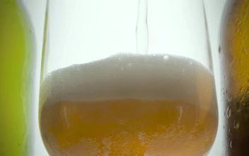 Free Stock Video Serving Foamy Beer In A Glass