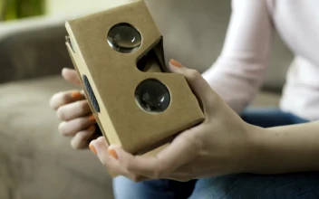 Free Stock Video Setting Up A Cartboard Virtual Reality Headset