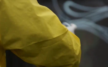 Free Stock Video Shaking A Can Of Spray Paint