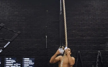 Free Stock Video Shirtless Man Rope Climbing At The Gym