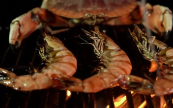 Free Stock Video Shrimp Covered In Butter