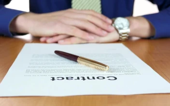 Free Stock Video Signing A Contract With A Pen