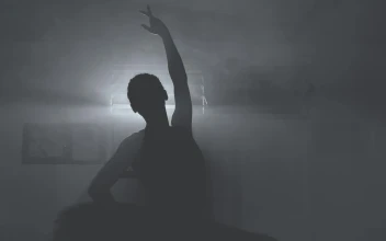 Free Stock Video Silhouette Of A Ballet Dancer Doing Figures