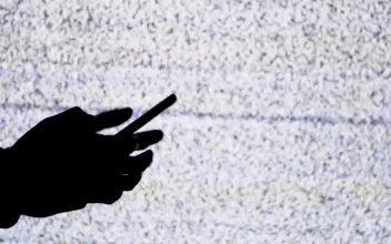 Free Stock Video Silhouette Of Hands Texting