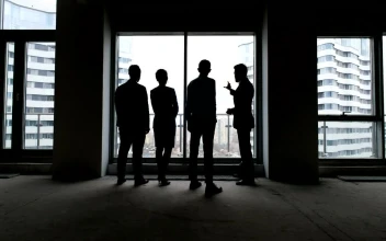 Free Stock Video Silhouettes Of A Business Meeting