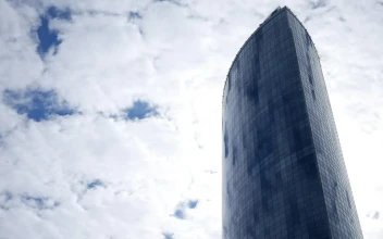Free Video Stock Skyscraper And A Cloudy Sky