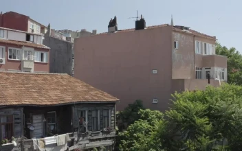 Free Video Stock Small Houses By The Waterfront