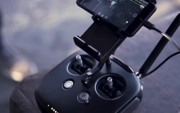 Free Video Stock Smartphone Gps Attached To A Bike