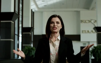 Free Video Stock Smiling Woman Giving An Interview To Reporters