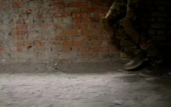 Free Video Stock Soldiers Moving Fast In An Abandoned Place
