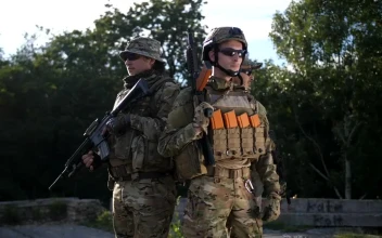 Free Video Stock Soldiers Standing Still