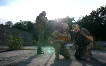 Free Video Stock Soldiers Using A Map