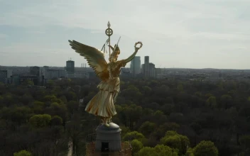 Free Video Stock Statue Of A Golden Angel On A Tower In Berlin