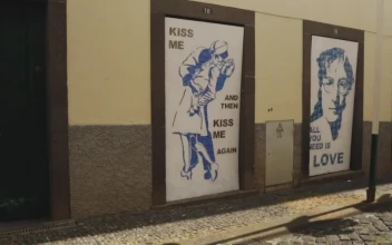Free Video Stock Street Art In A Tourist Town