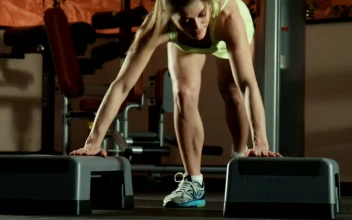 Free Video Stock Strong Woman Doing Push Ups In The Gym