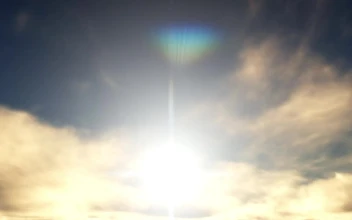 Free Video Stock Sun Flare And A Cloudy Sky