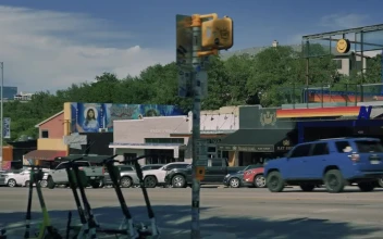 Free Video Stock Sunny Austin Texas Street With Many Businesses
