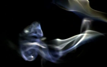 Free Video Stock swirling smoke lines