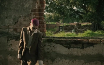 Free Video Stock tattooed clown at a ruined site