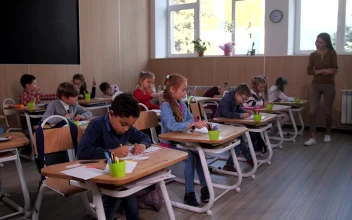 Free Video Stock teacher with her students