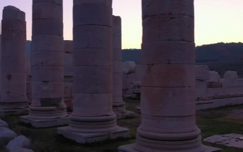 Free Video Stock temple ruins in the mountain