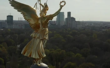 Free Video Stock the berlin victory column golden statue