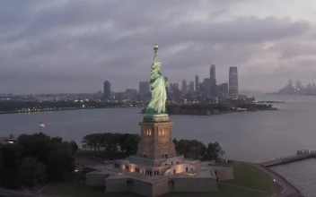 Free Video Stock the statue of liberty aerial spinning shot