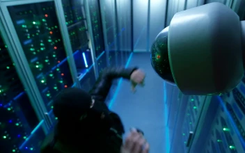 Free Video Stock thief blocks cctv camera and then hacks the server