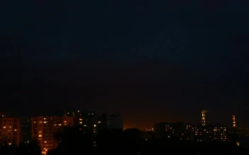 Free Video Stock thunderstorm in the city night