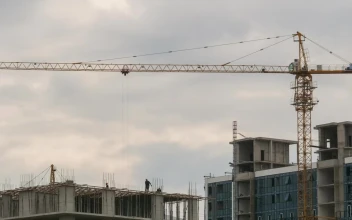 Free Video Stock time lapse of a construction site