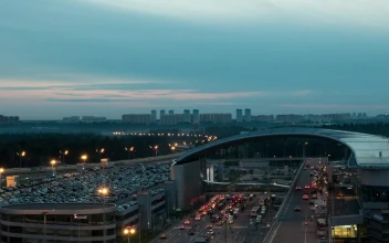 Free Video Stock timelapse of airport traffic