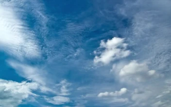 Free Video Stock timelapse of clouds above the ocean
