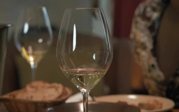 Free Video Stock toast with champagne glasses during a romantic date